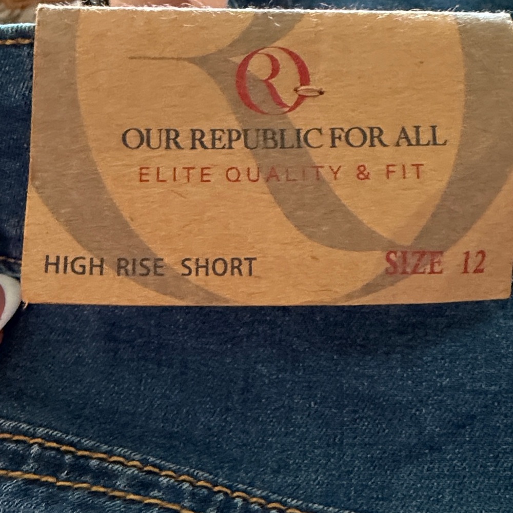 Cato Classic Blue Jean Shorts - Picture 3 of 4